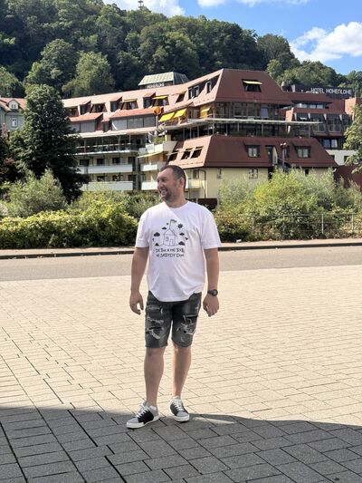  Stuttgart,   , 40 ,     , c 