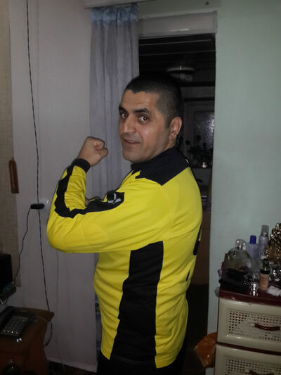  ,   Elnur, 52 ,   