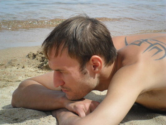  ,   Zhuntoff, 39 ,   