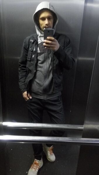  ,   Ananas, 32 ,   ,   , c 