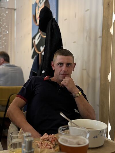  ,   Vladislav, 27 ,   ,   