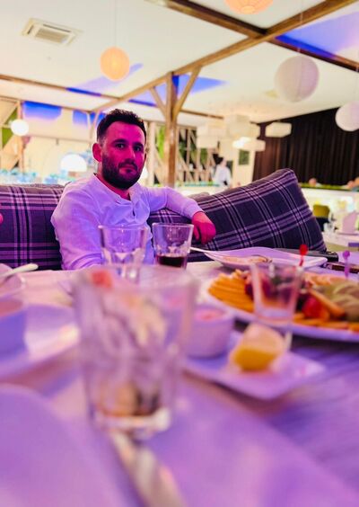  ,   Artur, 34 ,   ,   
