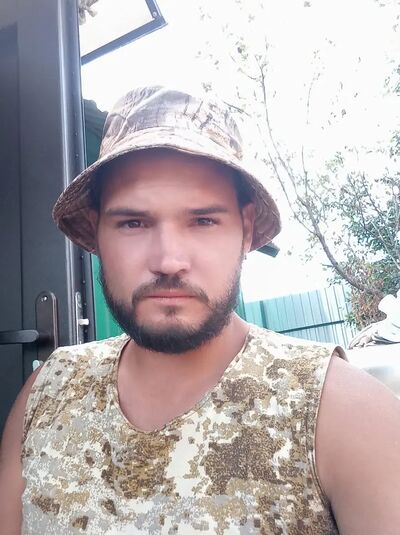 ,   Nikita, 35 ,   ,   