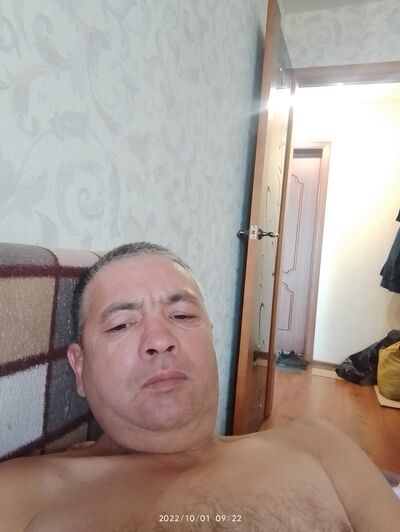  ,   Kamil, 46 ,   ,   