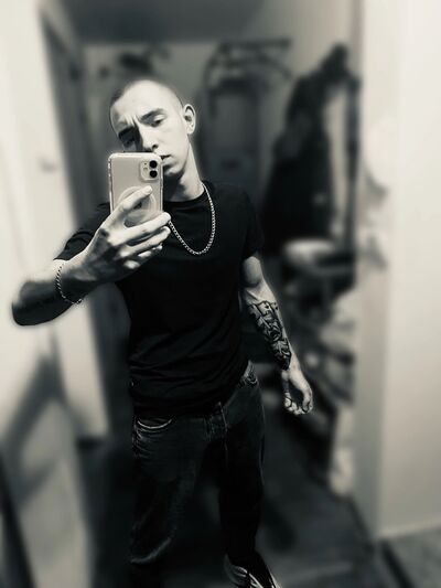  ,   Nikita, 22 ,   , c 