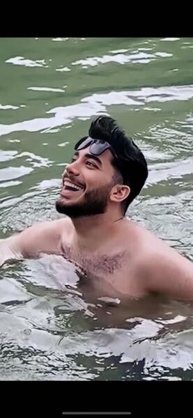  ,   Amir, 25 ,   ,   , c 
