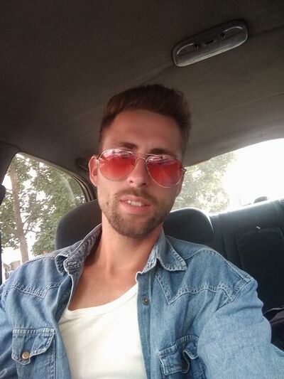  ,   Alexander, 32 ,   ,   , c 