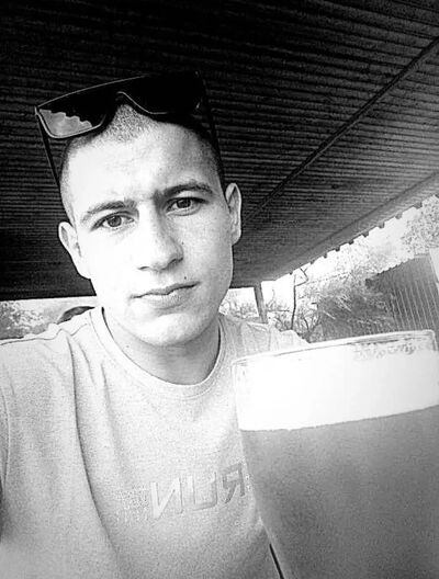  ,   Alik, 24 ,   