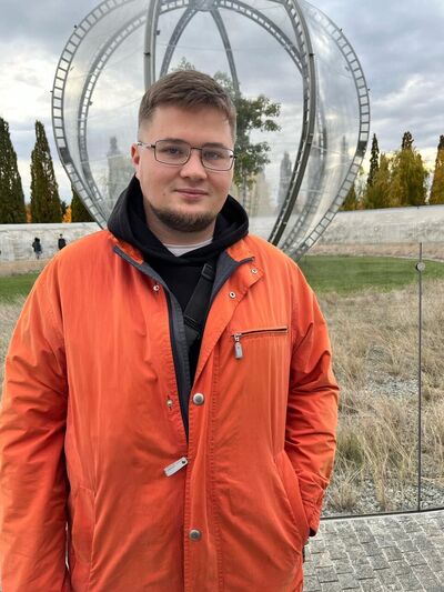   ,   Georgy, 30 ,     , c 