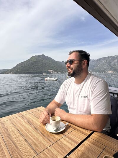  ,   Huseyin, 30 ,   ,   