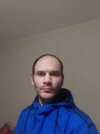  ,   Sasha, 45 ,   ,   