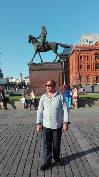  ,   Martin, 49 ,     , c 