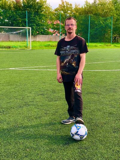  ,   Nikolay, 39 ,   c 
