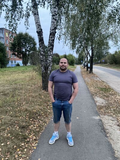  ,   Sergei, 31 ,   c 
