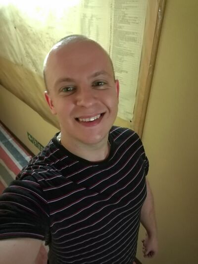  ,   Artyom, 32 ,   ,   