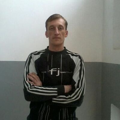  ,   Alex, 48 ,  
