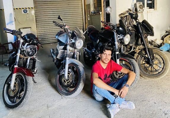  Tunis,   Hussain, 25 ,   ,   