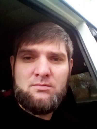  ,   Rustam, 42 ,   ,   , c , 
