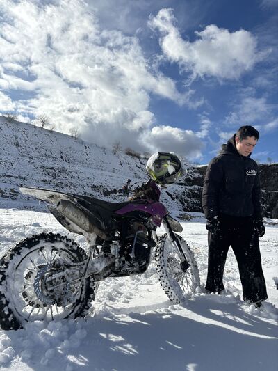  ,   Moto, 24 ,   ,   , c , 