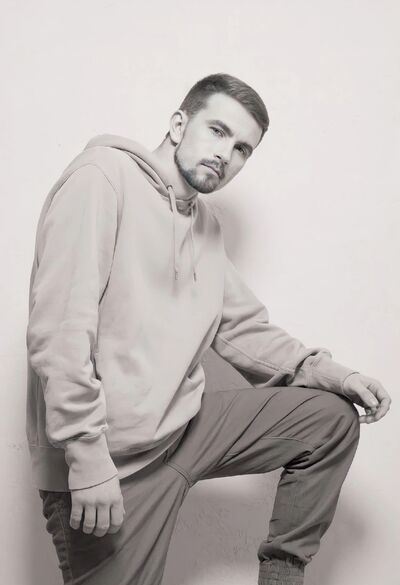  -,   Maksim, 26 ,   ,   , c 