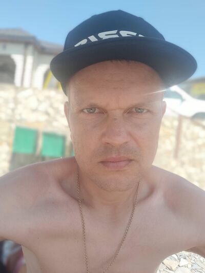  --,   , 39 ,   c 