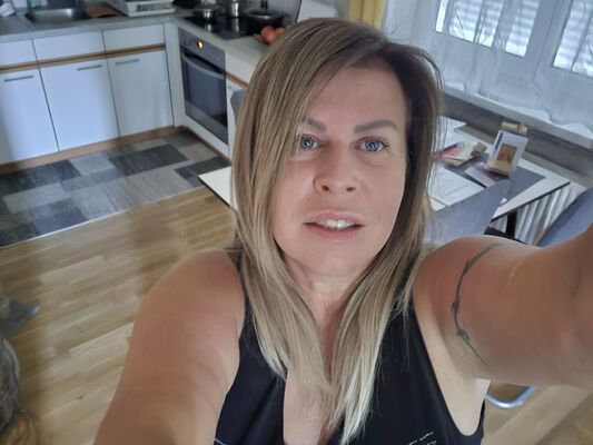  ,   Anna, 51 ,     , c 