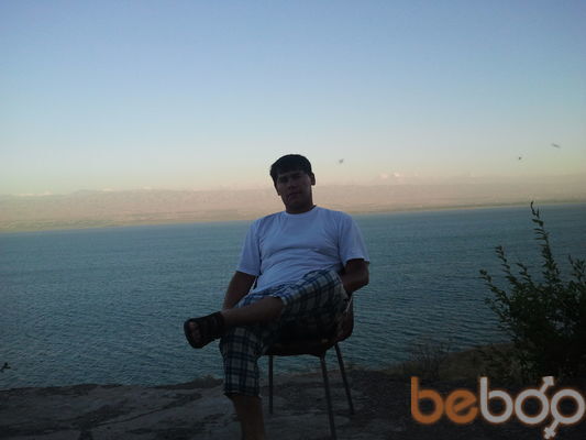  ,   Aki, 40 ,   ,   , c 
