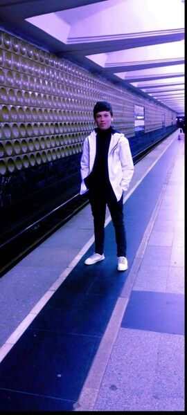  Kyo,   Asilbek, 21 ,   ,   
