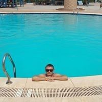  ,   Denis, 32 ,   
