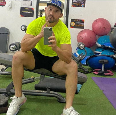  ,   Edward, 46 ,   c 