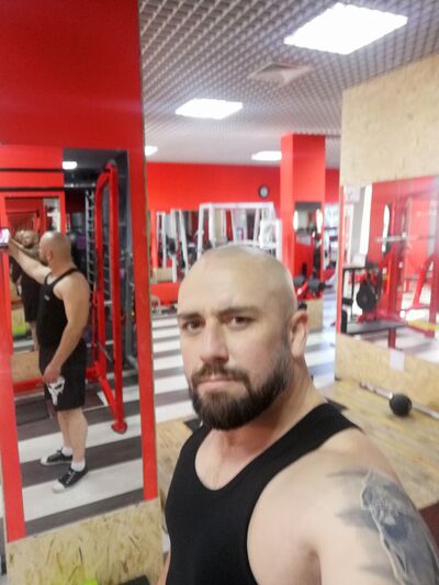  ,   Ilya, 38 ,   ,   