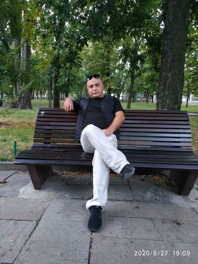  ,   Ruslan, 49 ,   ,   , c 