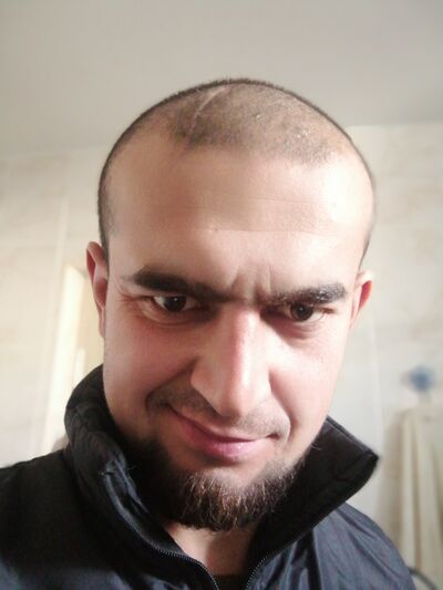  ,   Amin, 33 ,   ,   , c , 