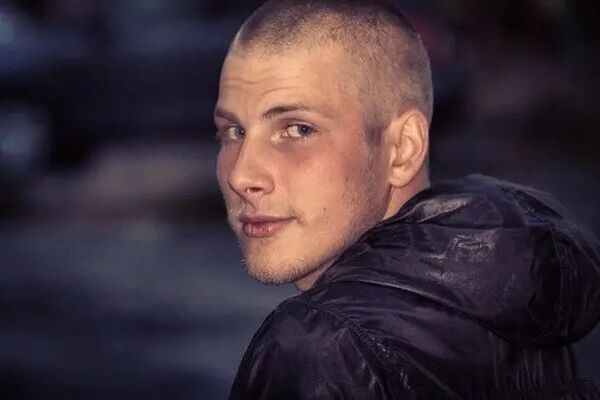  ,   Ivan, 32 ,   ,   , c , 