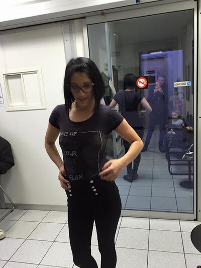  ,   Nathalie, 20 ,   ,   