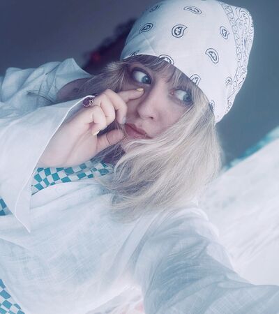  -,   Zlata, 26 ,   ,   , c 