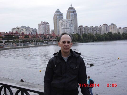  ,   Vadim, 63 ,   