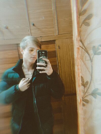  ,   Jdjdjhfc, 24 ,   ,   