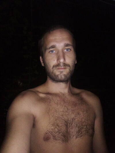  ,   Alex, 35 ,   ,   , c , 