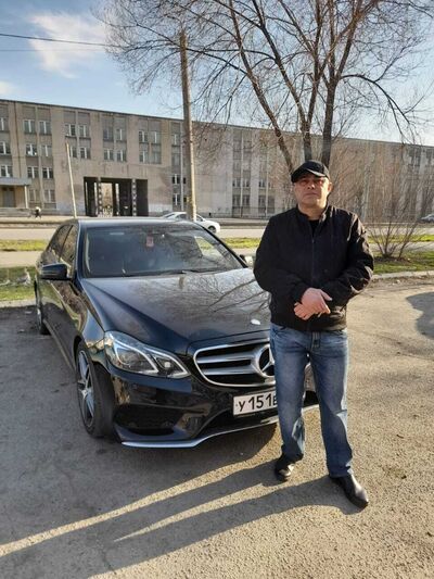  ,   Ruslan, 48 ,   ,   