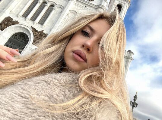  -,   Diana, 32 ,   ,   