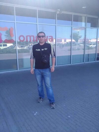  ,   Lasha, 42 ,   ,   , c 