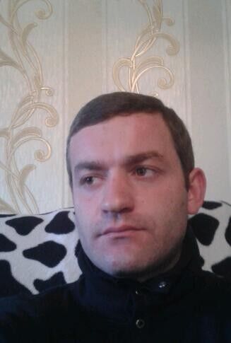  6869384  Slavik, 34 ,    