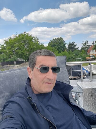  ,   Martin, 48 ,   c 