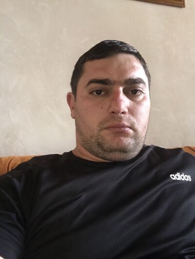  ,   Hayk, 33 ,   ,   , 