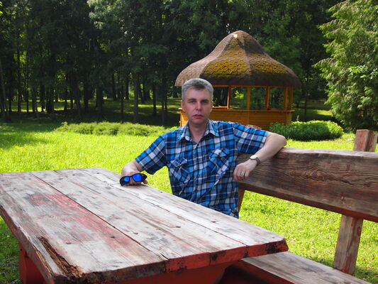  ,   Igor, 52 ,   ,   , c 