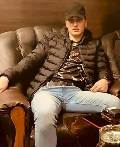  ,   Hovo, 24 ,   ,   