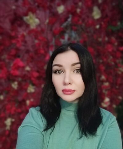  ,   Neznakomka, 37 ,   ,   