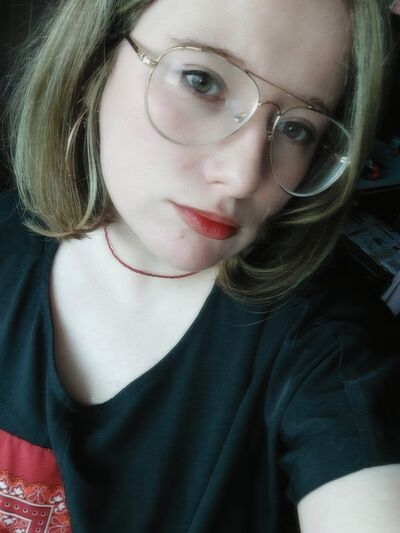  ,   Anna, 32 ,   , 
