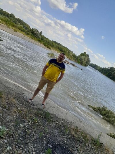  ,   Pavel, 42 ,   ,   , c 